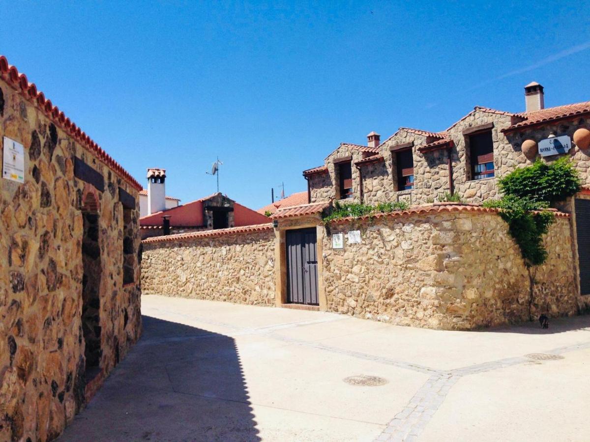 Casa Rural Piedras De Benquerencia Exterior photo